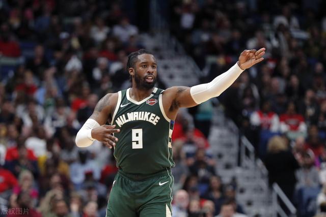 刘铮因崴脚缺阵 袁堂文肌腱撕裂需修养一个月