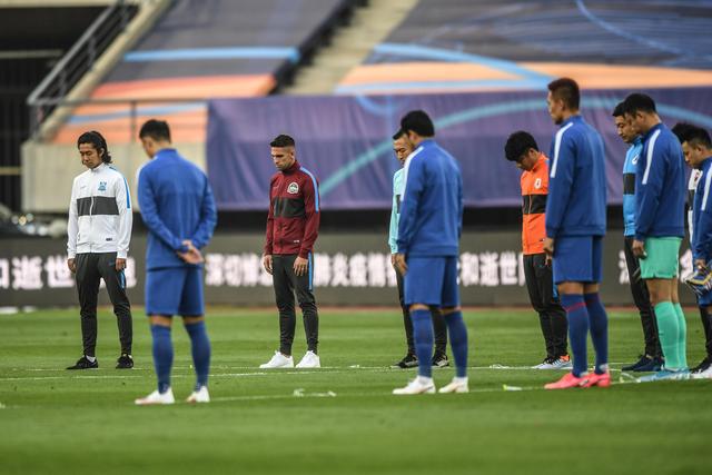 浓眉36+16詹姆斯26+10 湖人险胜步行者3连胜